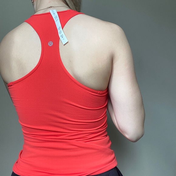 Lululemon tank - Picture 2 of 2
